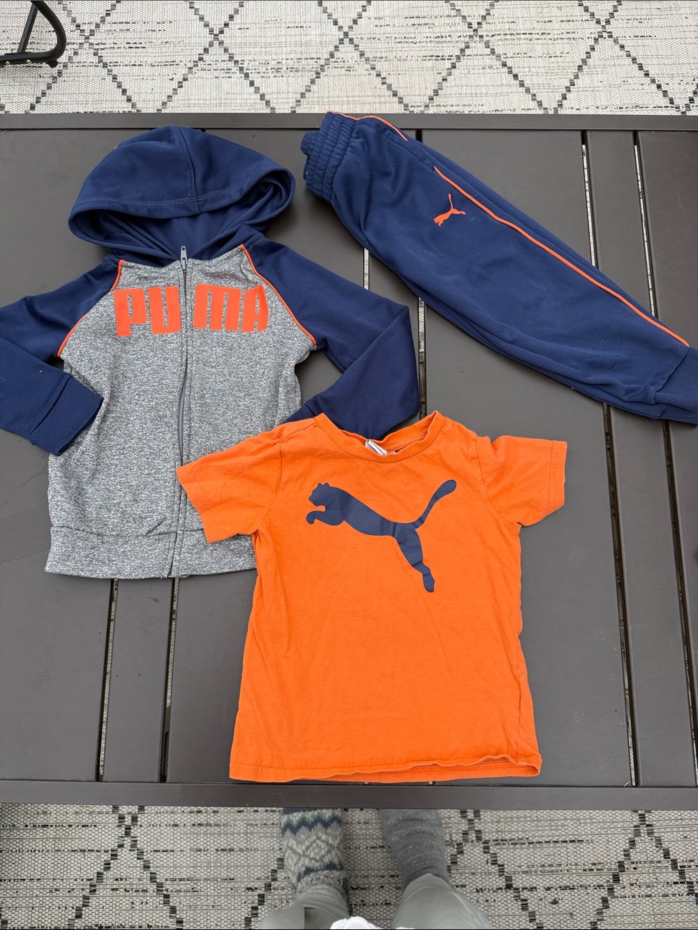 Size 4 Puma boys 3-Piece Active Set - Orange & Navy GUC